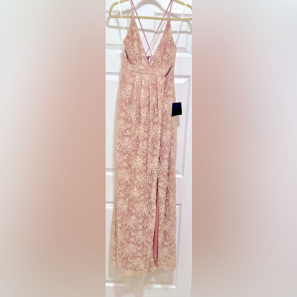 NEW WITH TAGS Lulu’s Stolen Moments Dusty Pink Lace-Up Lace Maxi Dress - Picture 9 of 10